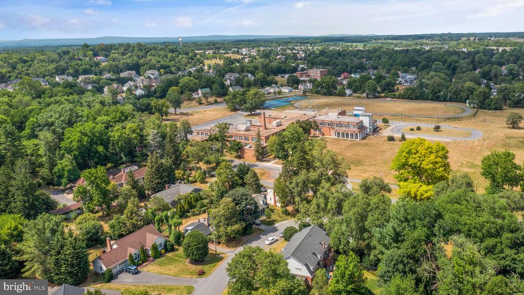 135 Rosemont Cir