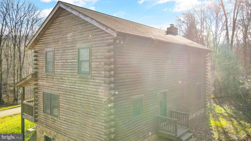 303 Alder Ln