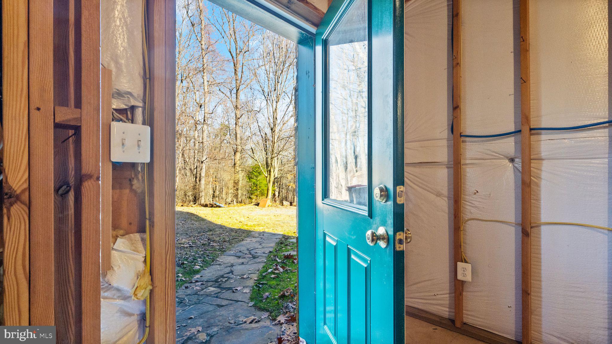 303 Alder Ln