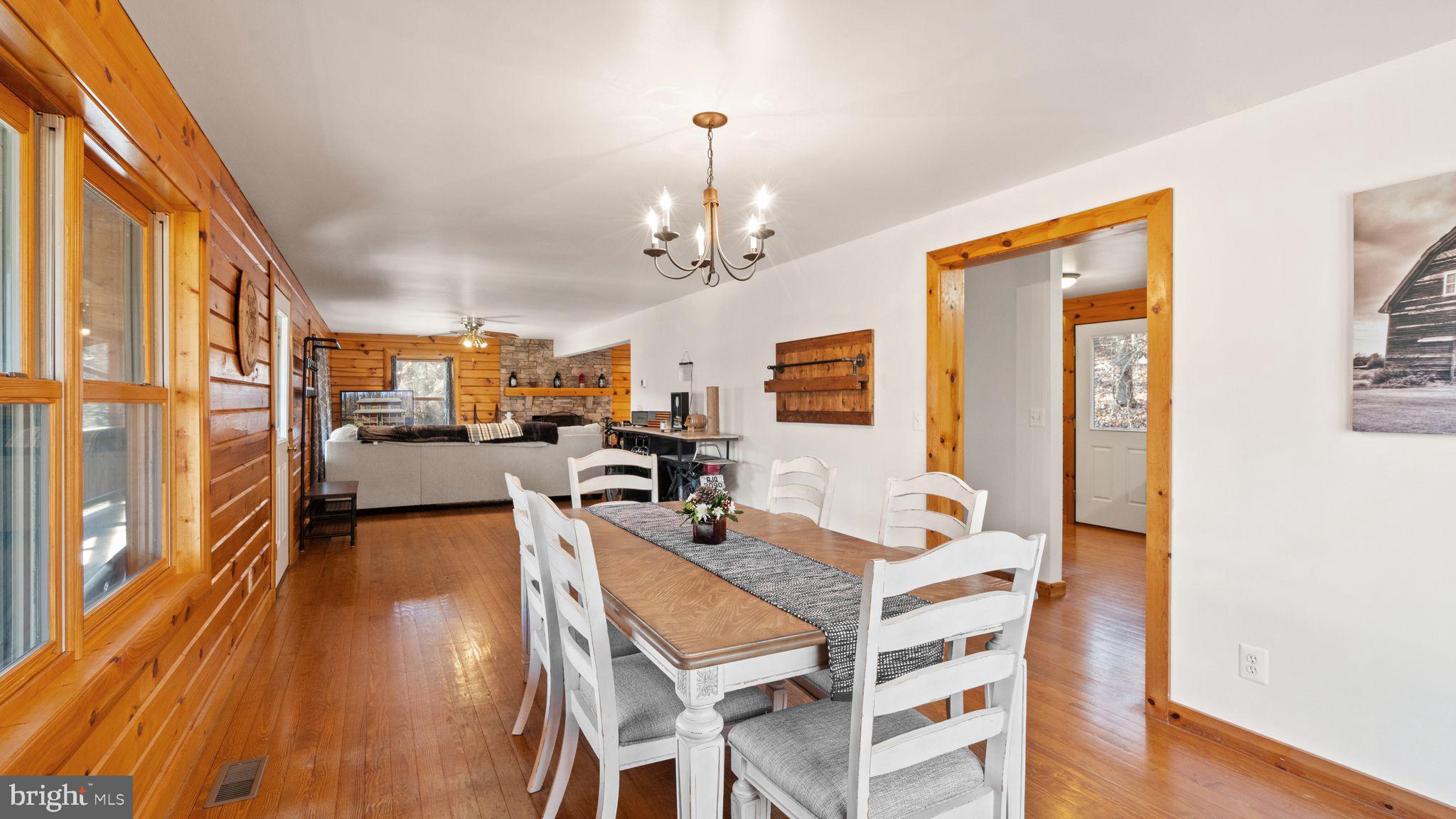 303 Alder Ln