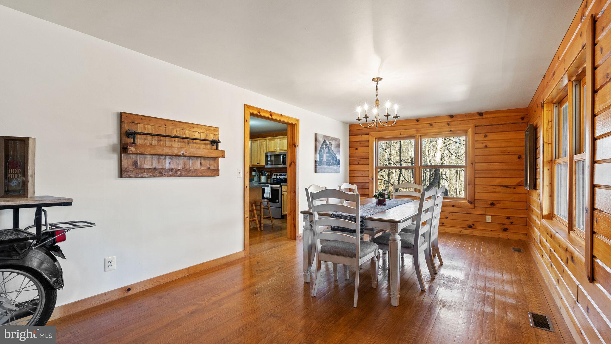 303 Alder Ln