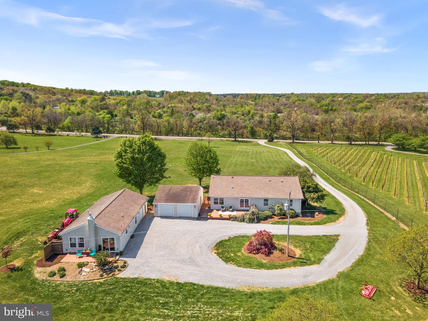 739 Quarry Rd