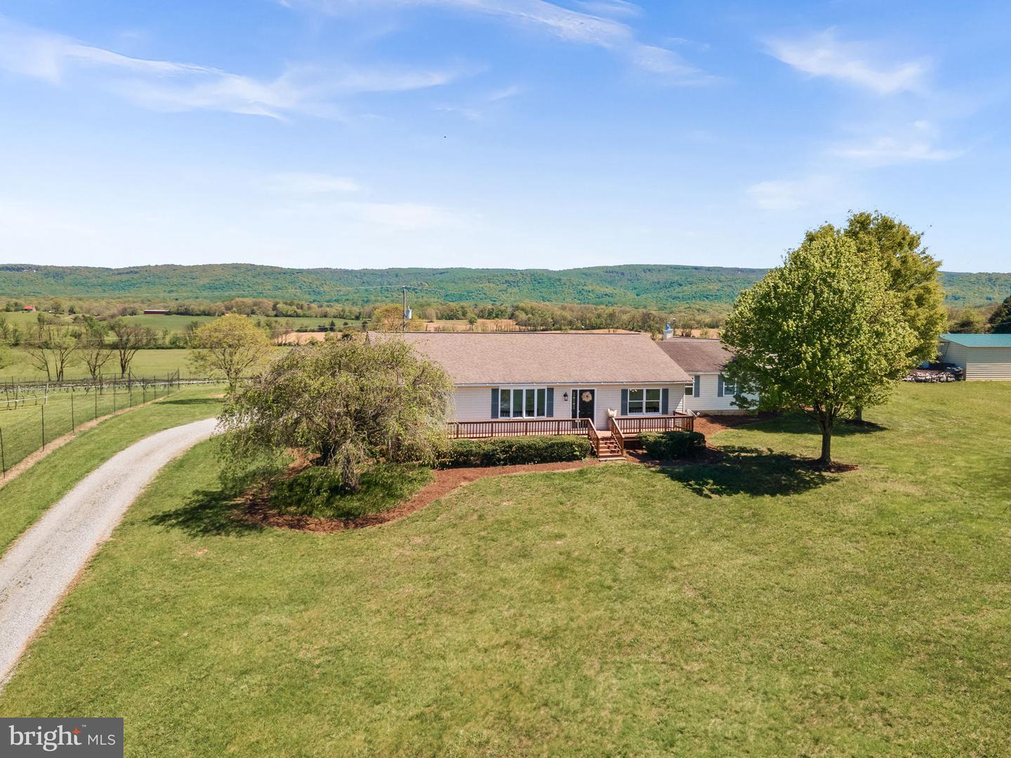 739 Quarry Rd