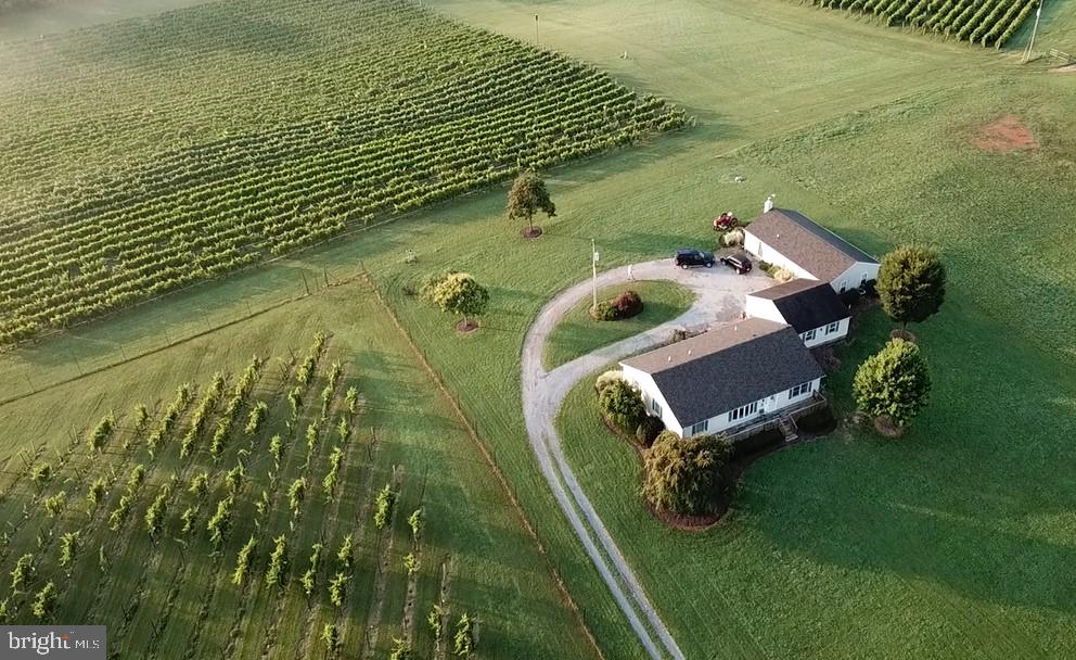 739 Quarry Rd