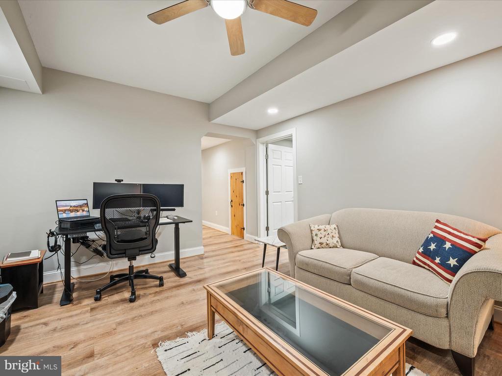 112 Tyson Dr