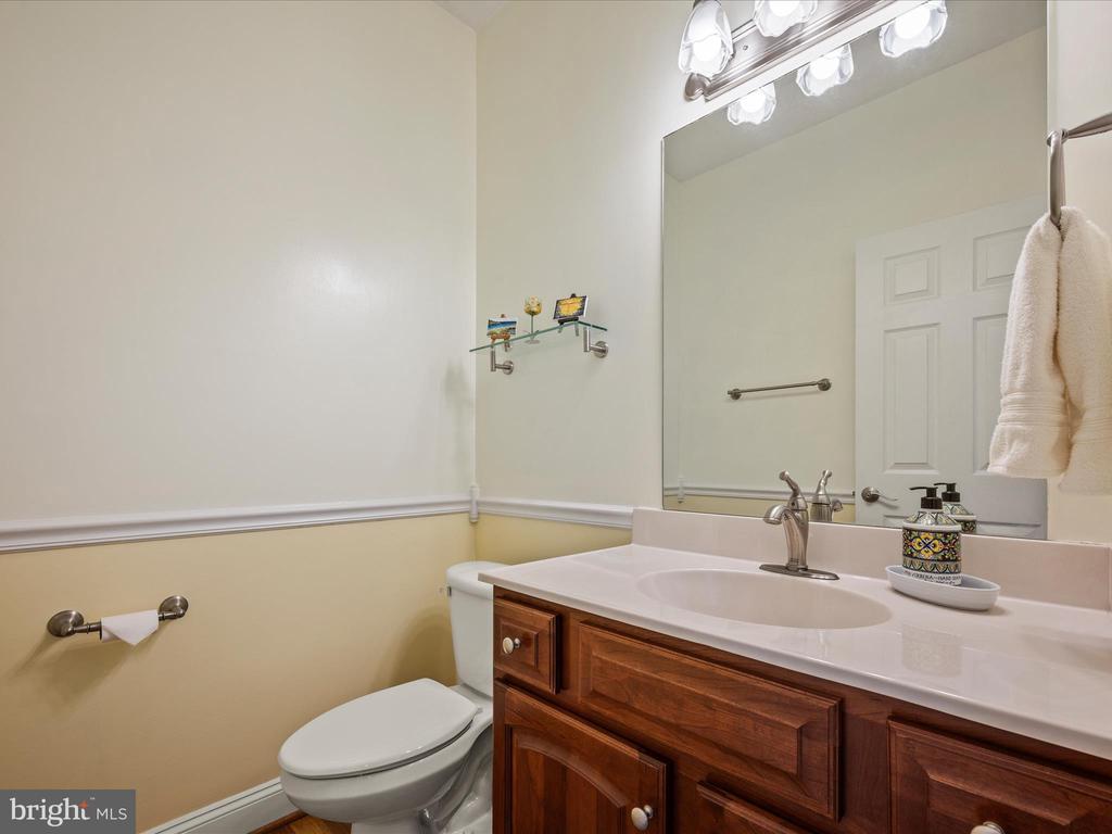 112 Tyson Dr