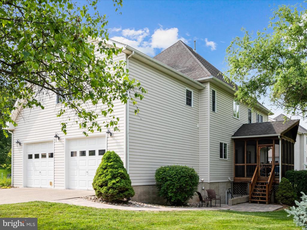 112 Tyson Dr