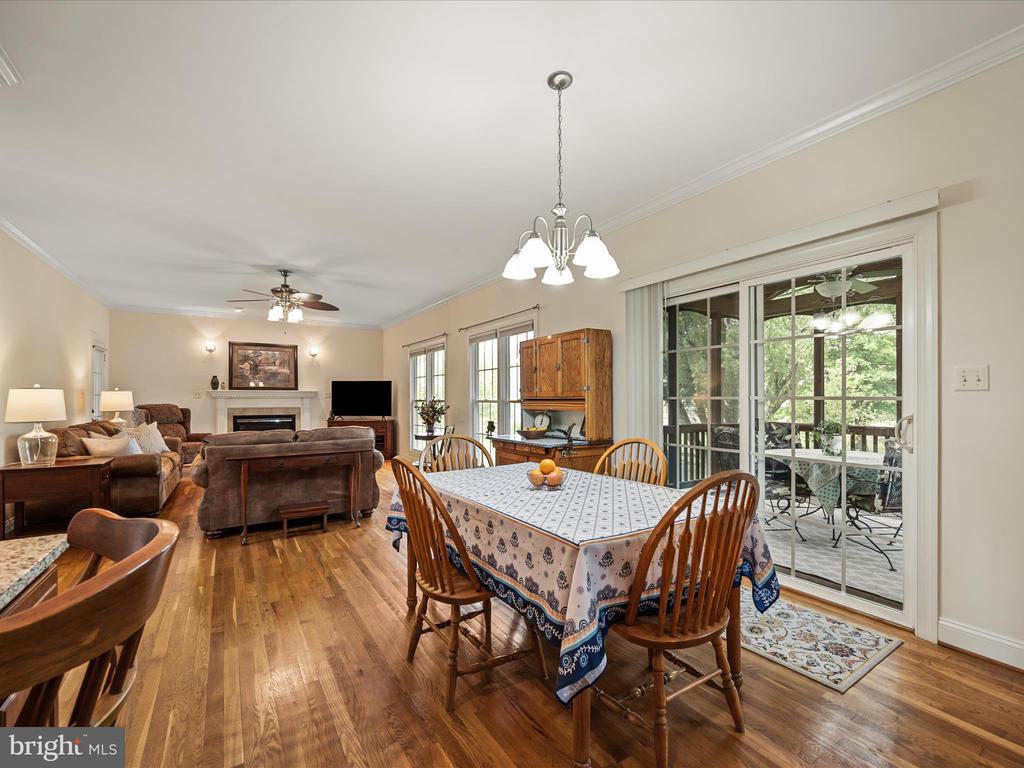 112 Tyson Dr