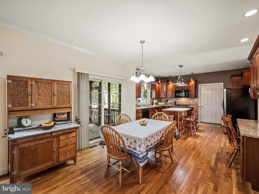 112 Tyson Dr