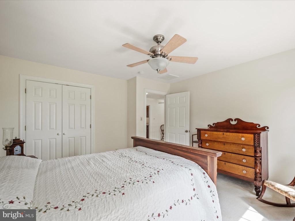 112 Tyson Dr