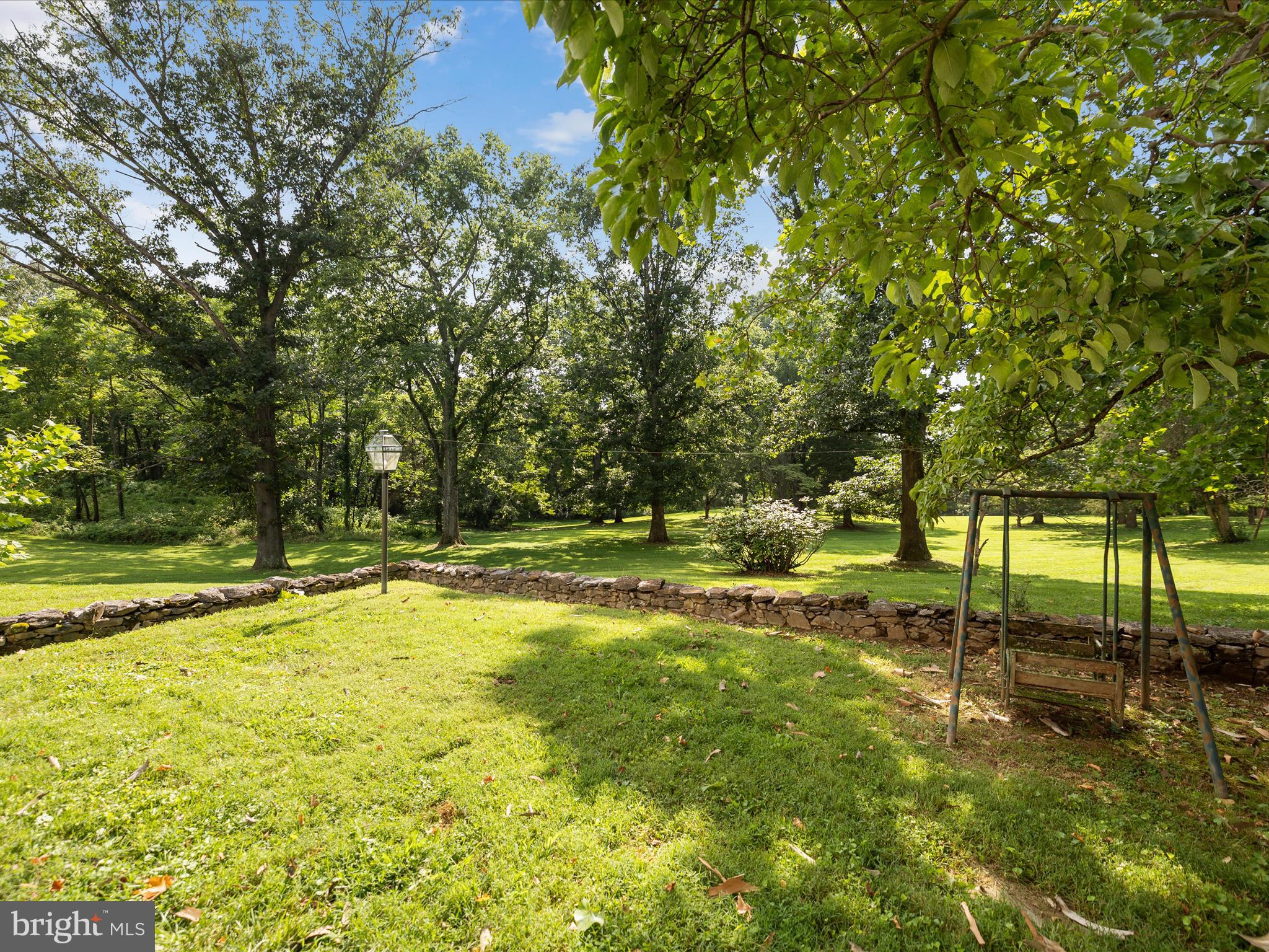 1105 Bishop Meade Rd