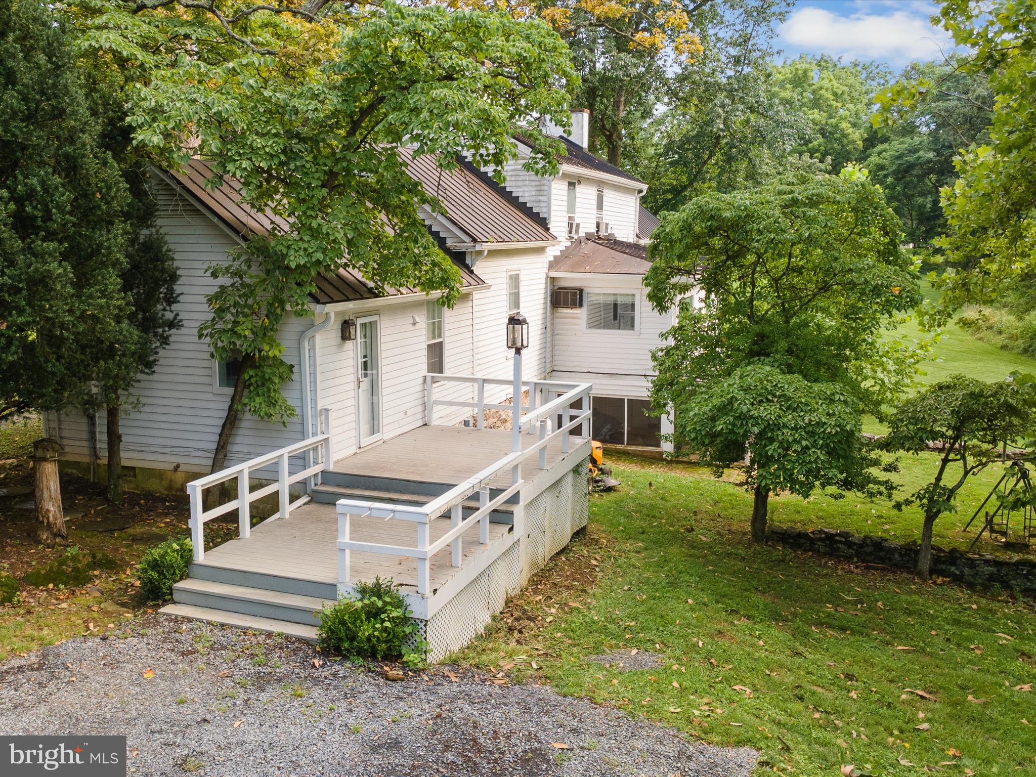 1105 Bishop Meade Rd