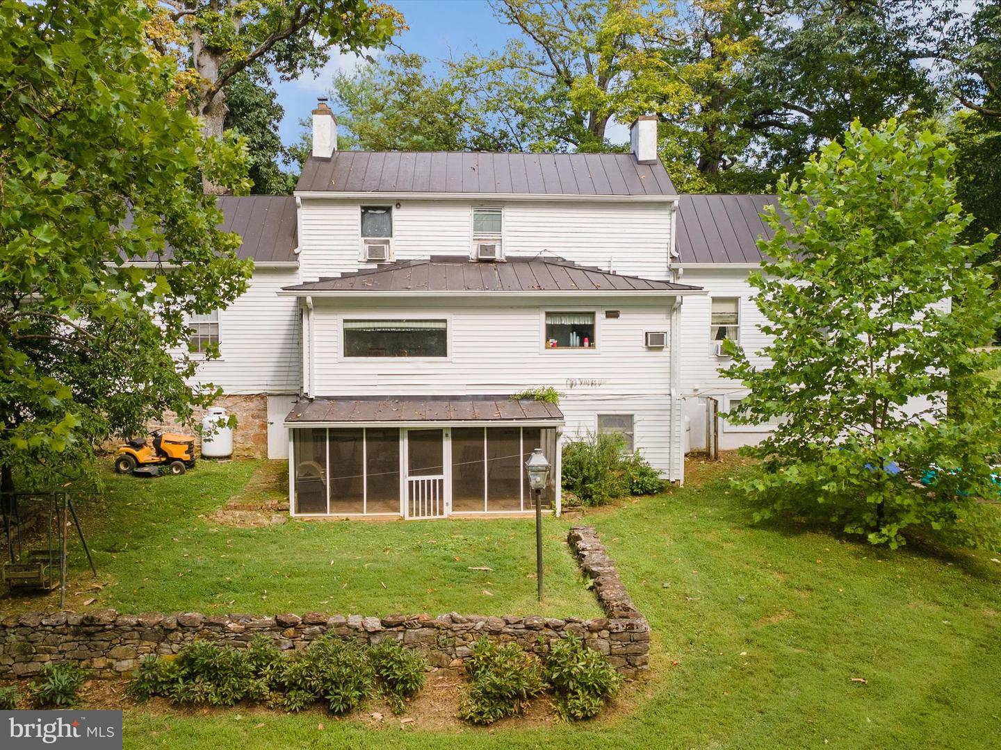 1105 Bishop Meade Rd