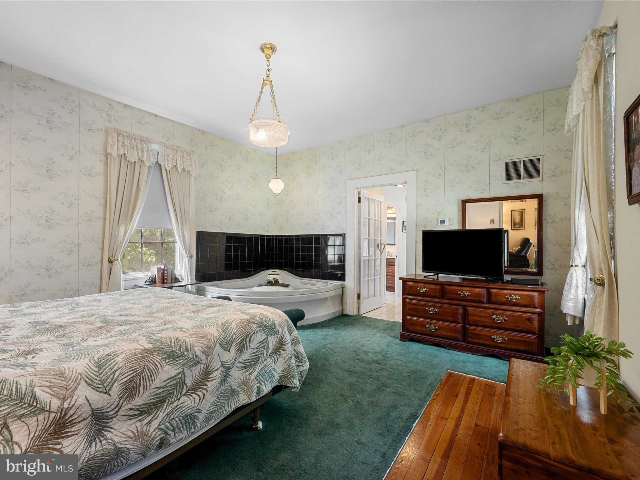 1105 Bishop Meade Rd