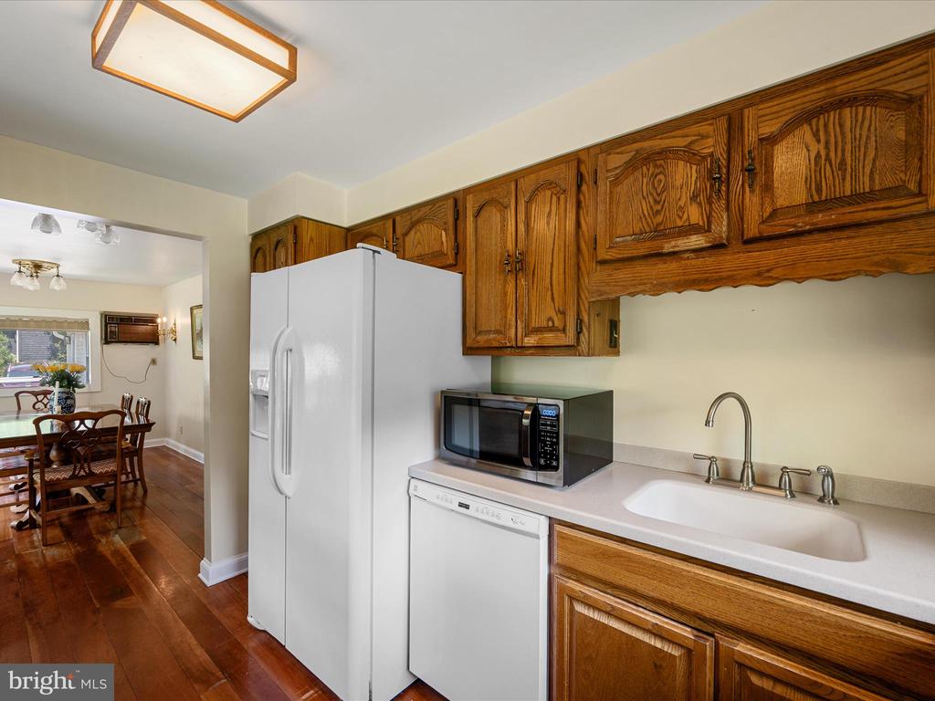 1105 Bishop Meade Rd