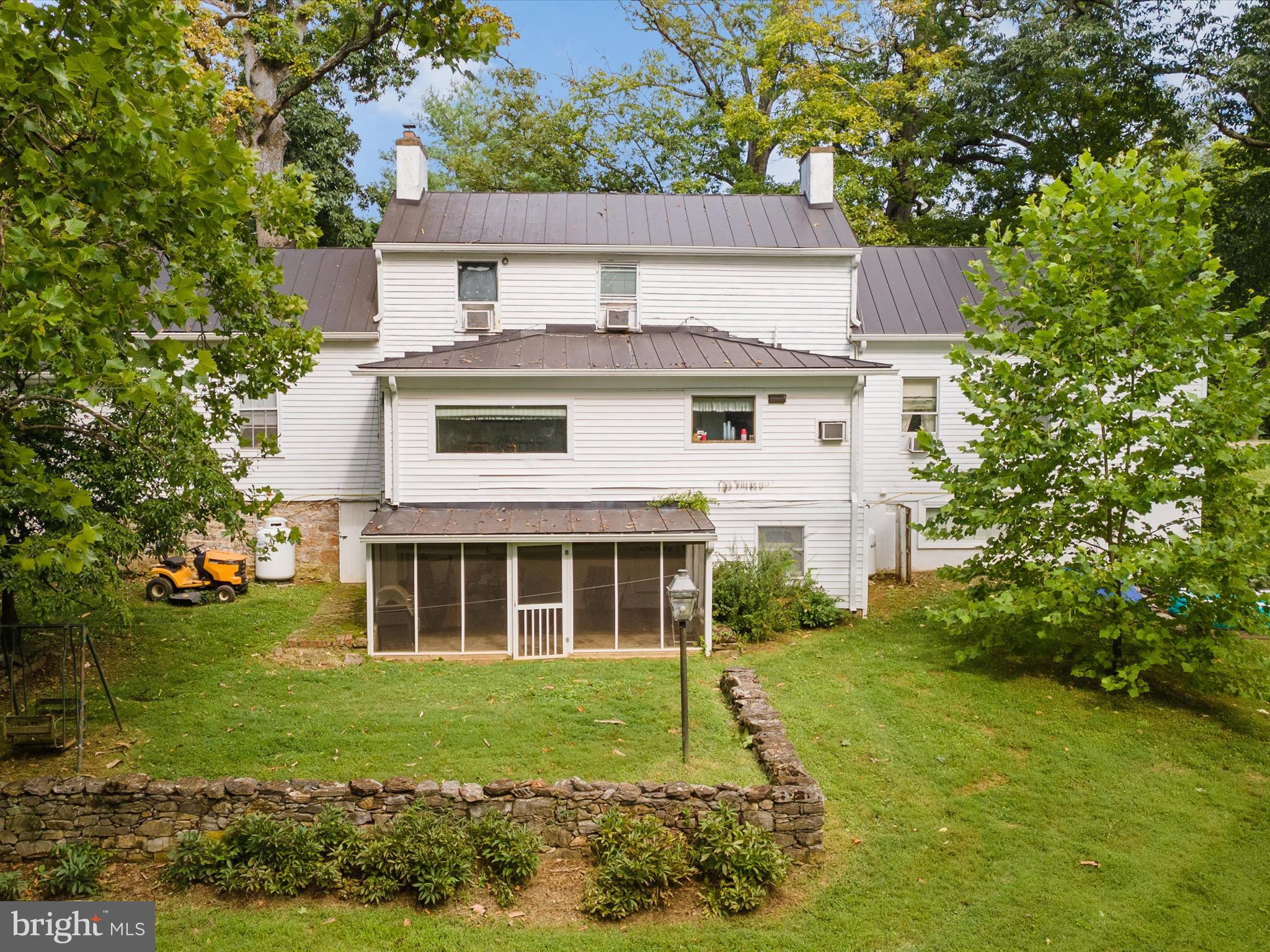 1105 Bishop Meade Rd