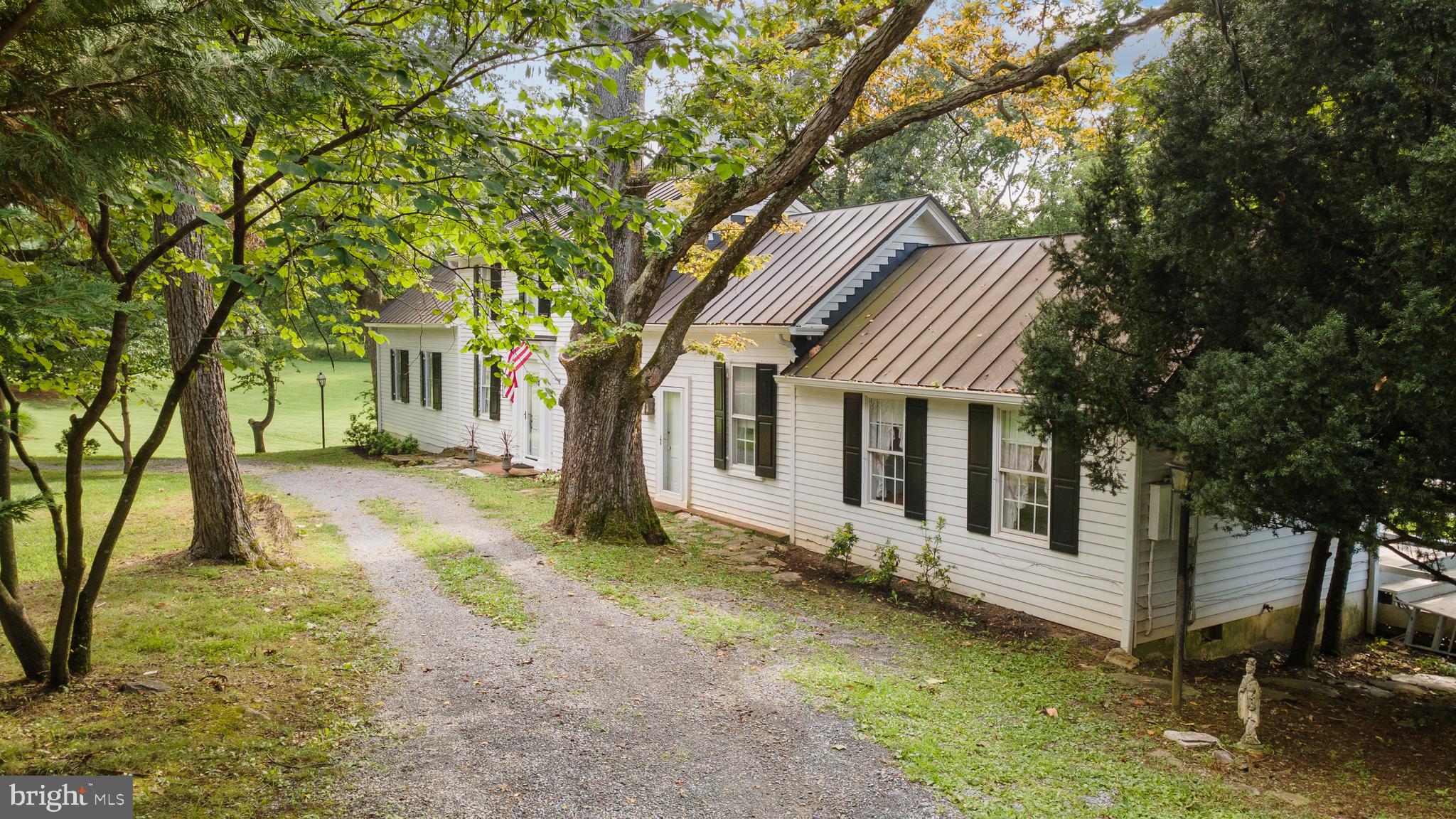 1105 Bishop Meade Rd