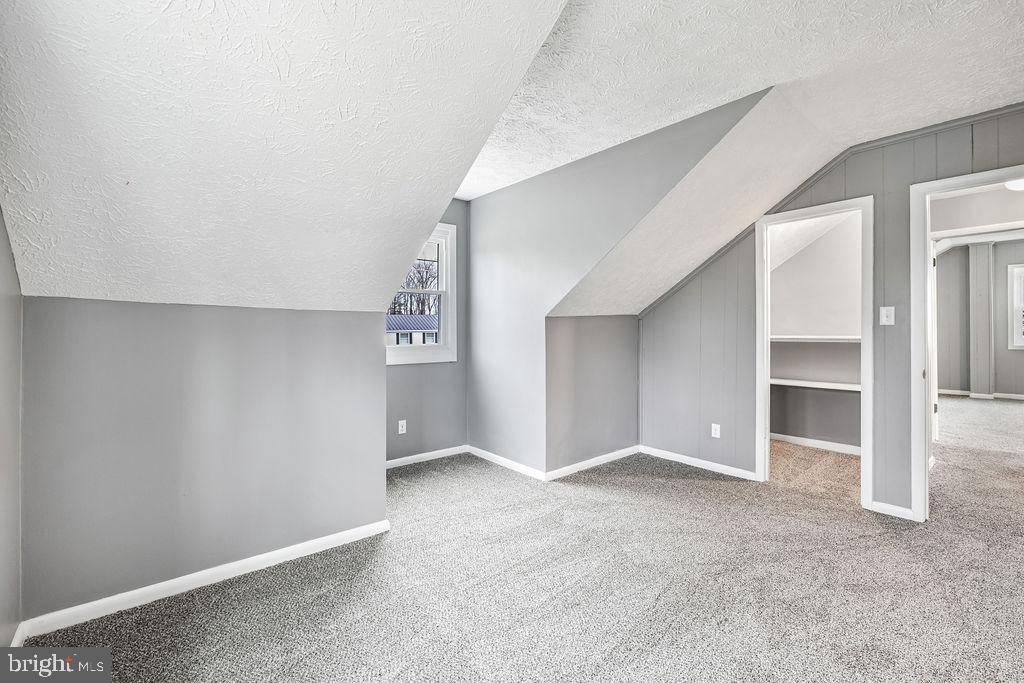 201 N GREENWAY AVENUE