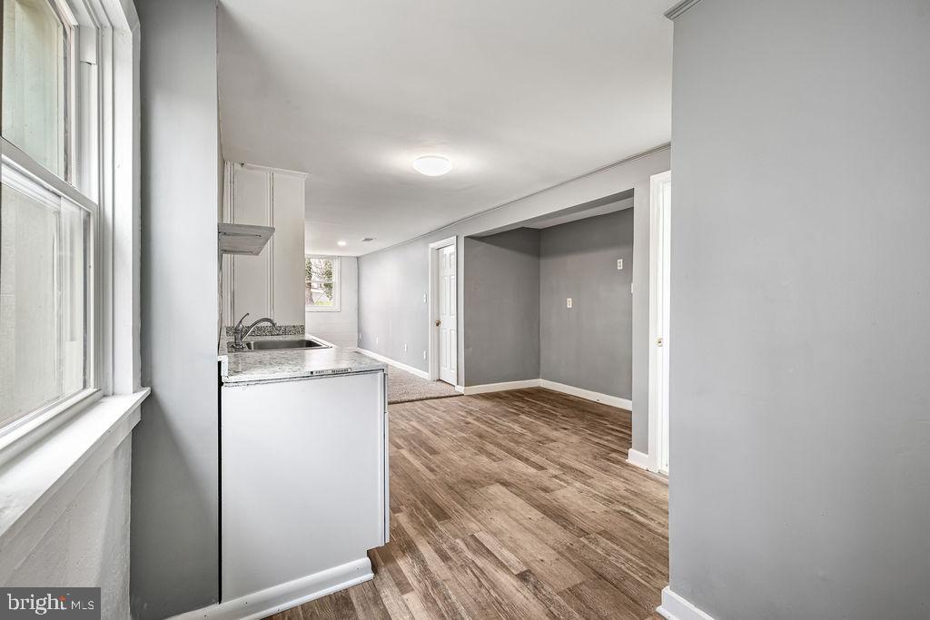 201 N GREENWAY AVENUE