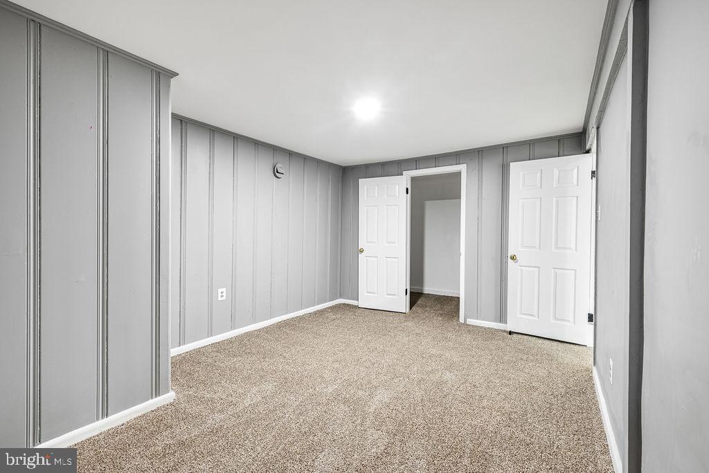 201 N GREENWAY AVENUE