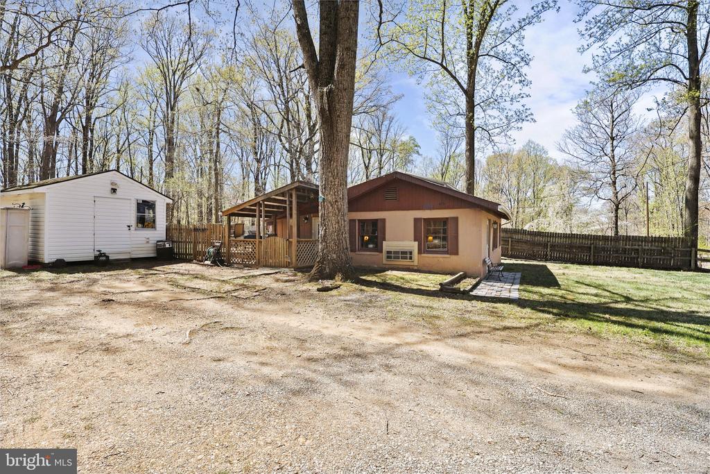479 HEMLOCK LANE