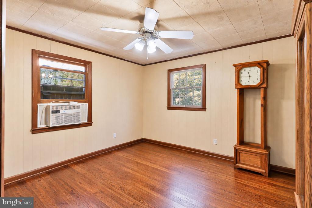 479 HEMLOCK LANE