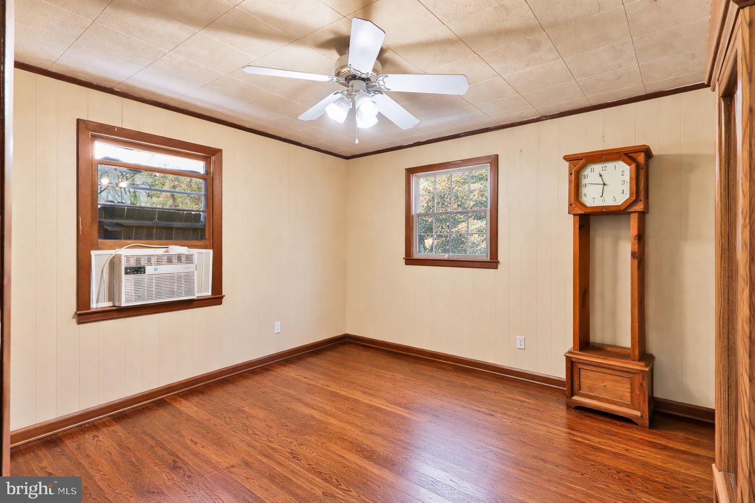 479 HEMLOCK LANE