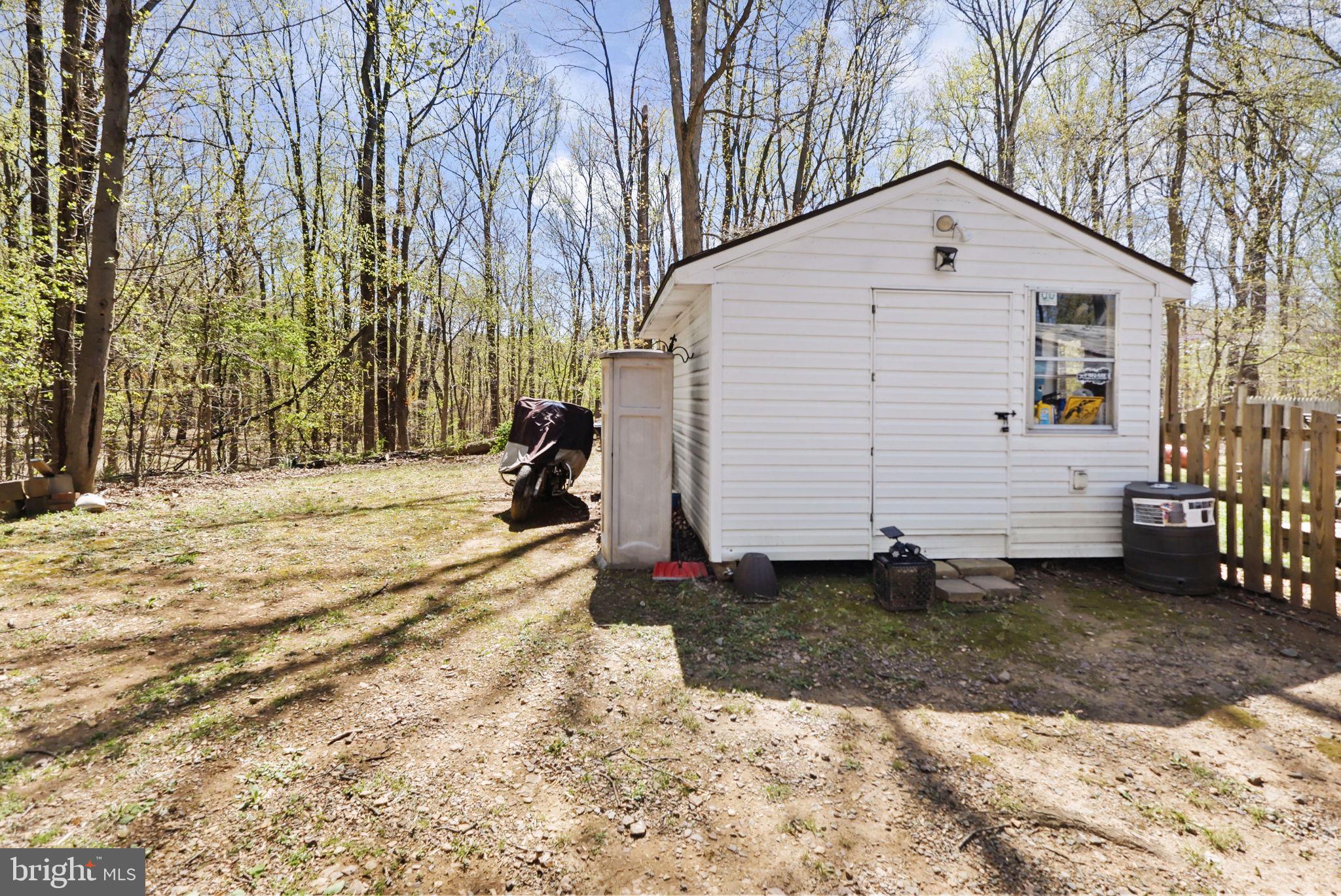 479 HEMLOCK LANE