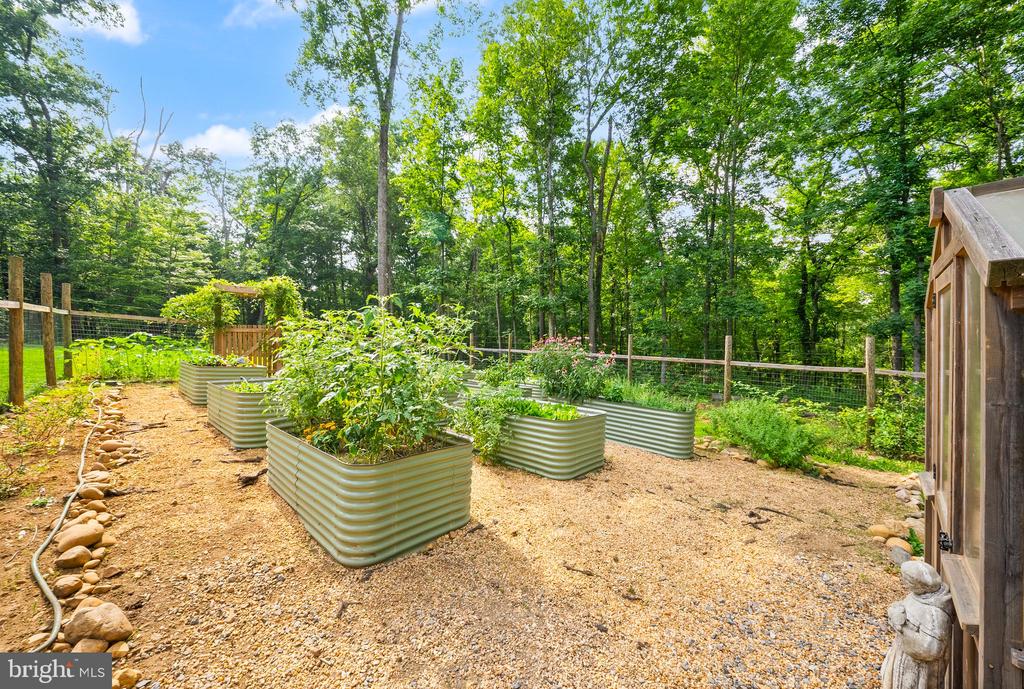 4020 MILLWOOD ROAD
