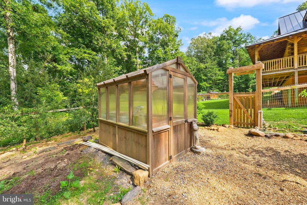 4020 MILLWOOD ROAD