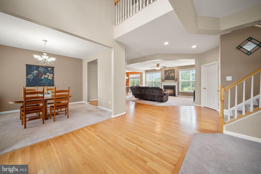 16 LITTEN COURT