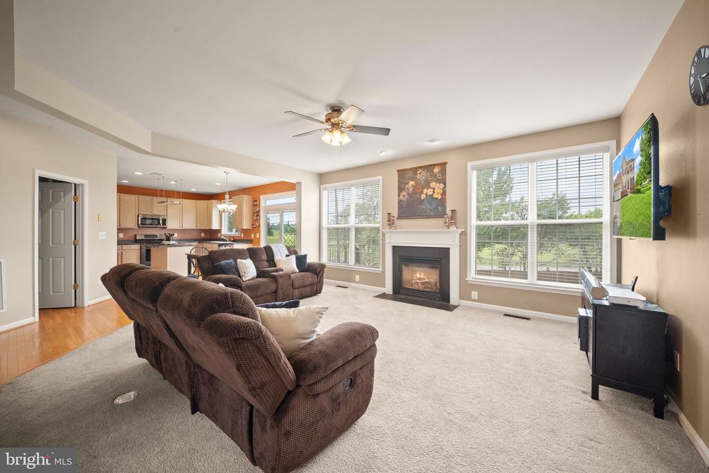 16 LITTEN COURT