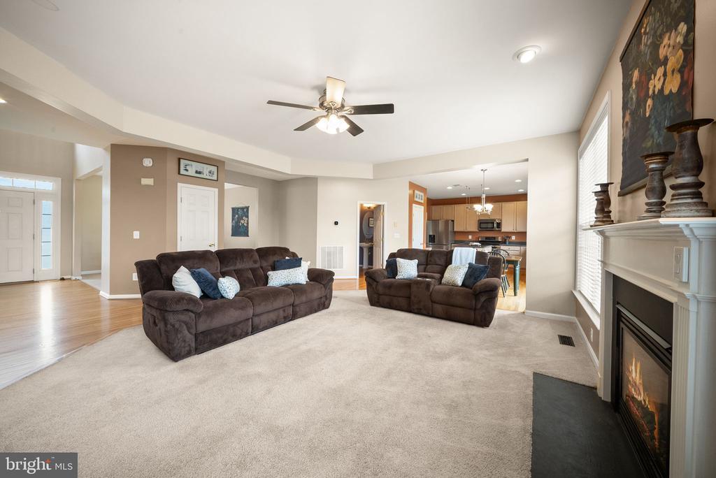 16 LITTEN COURT