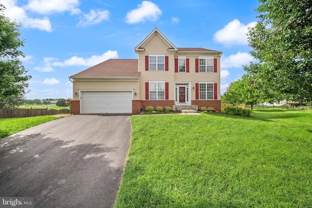 16 LITTEN COURT