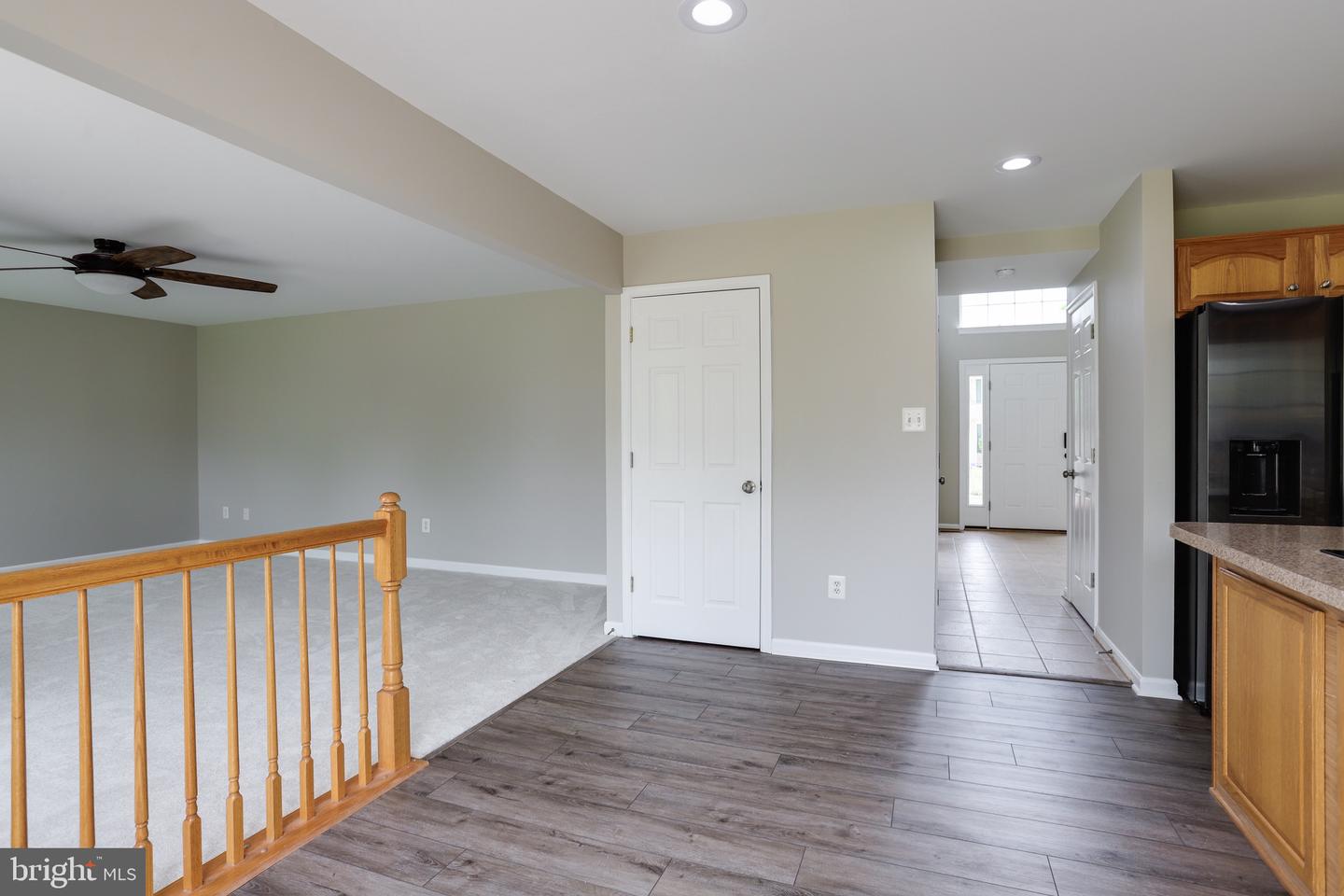 905 WOODCREST LOOP