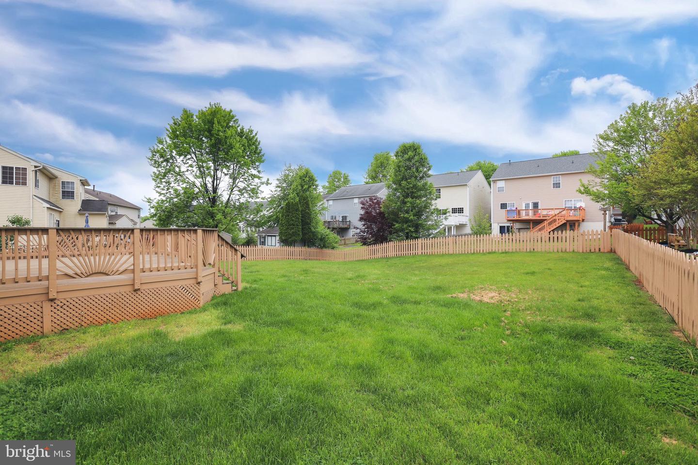 905 WOODCREST LOOP