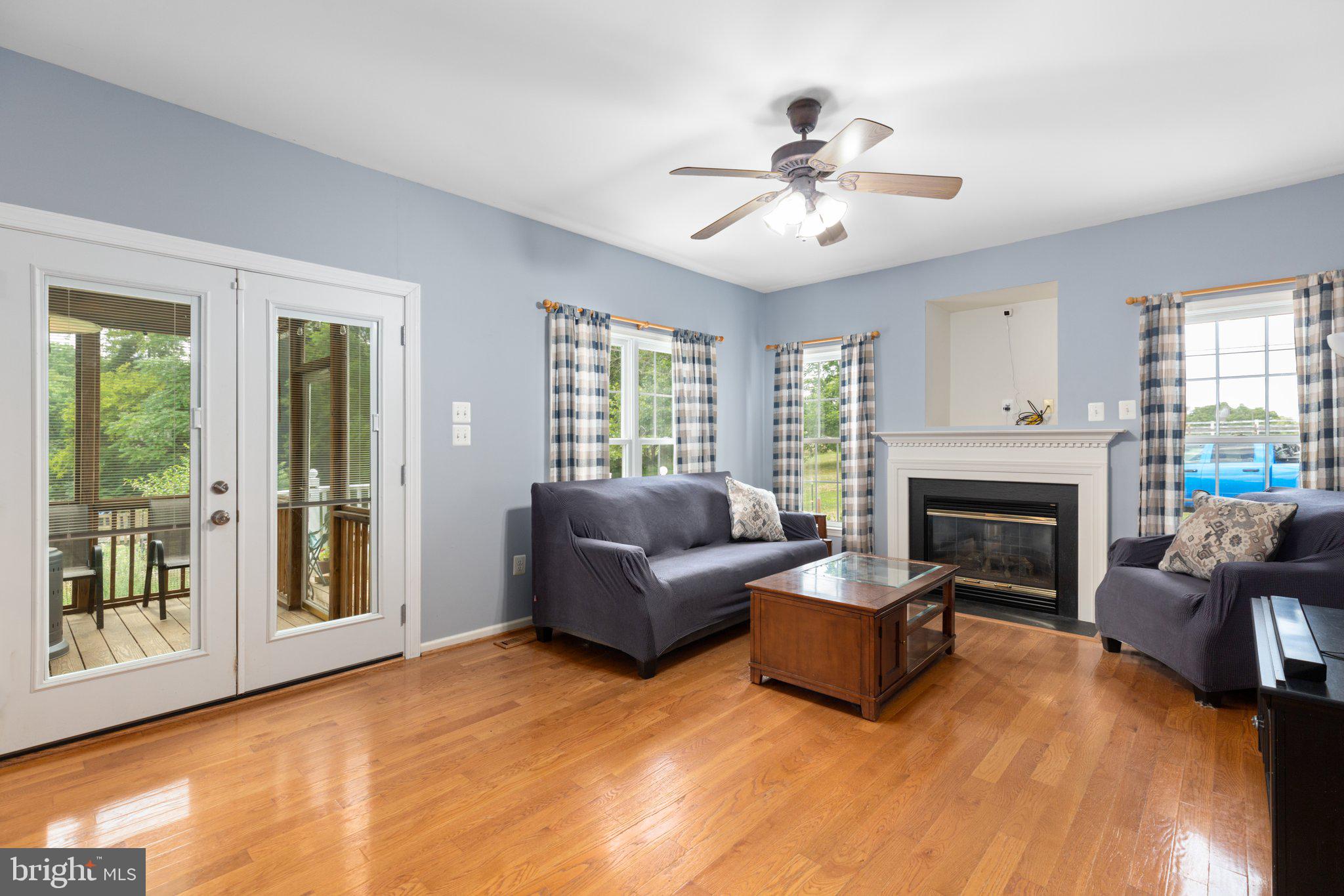 15460 SHADOW DRIVE