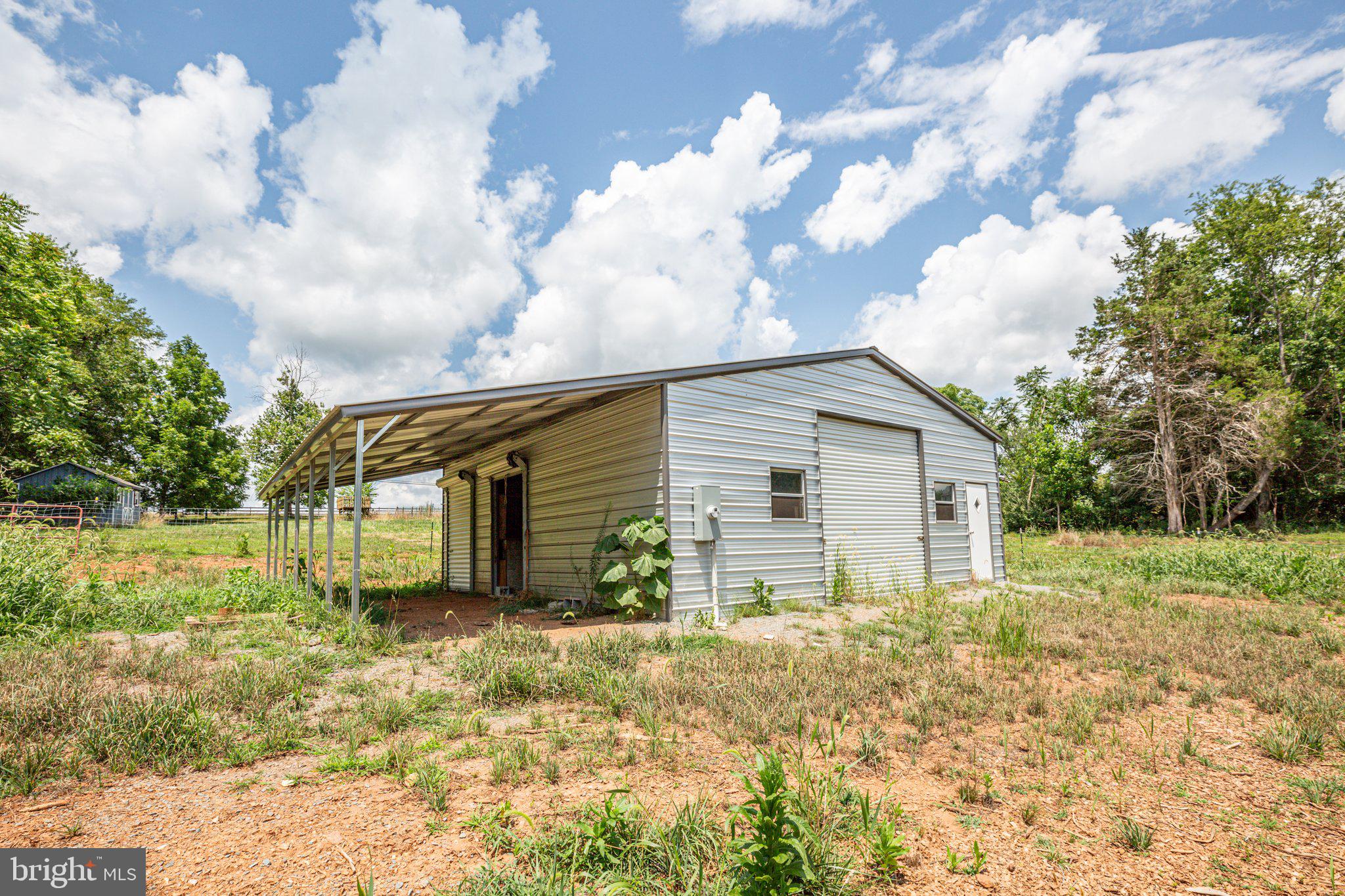 15460 SHADOW DRIVE