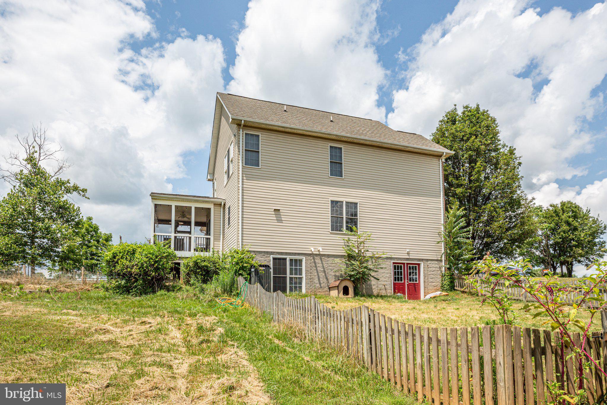15460 SHADOW DRIVE