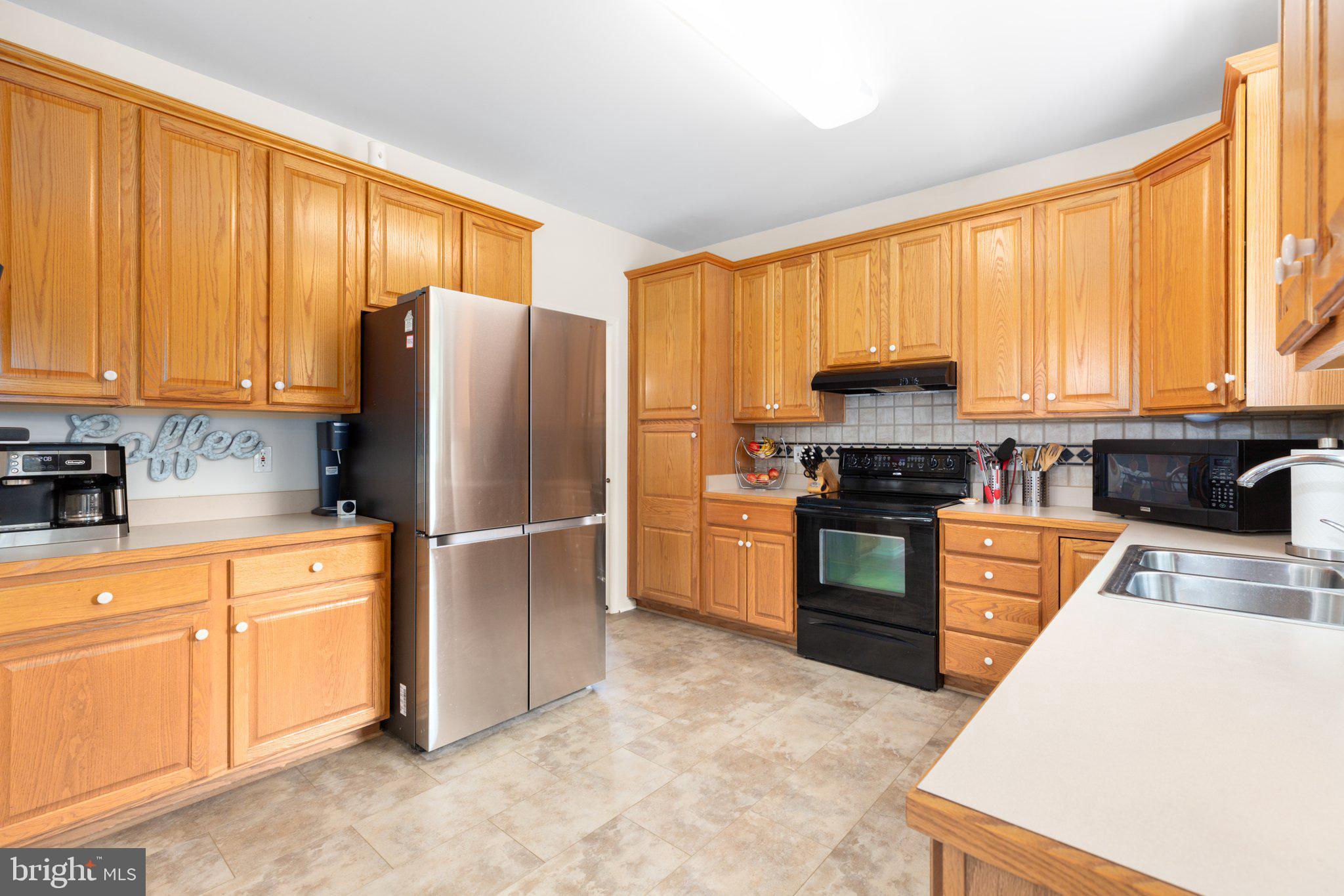 15460 SHADOW DRIVE