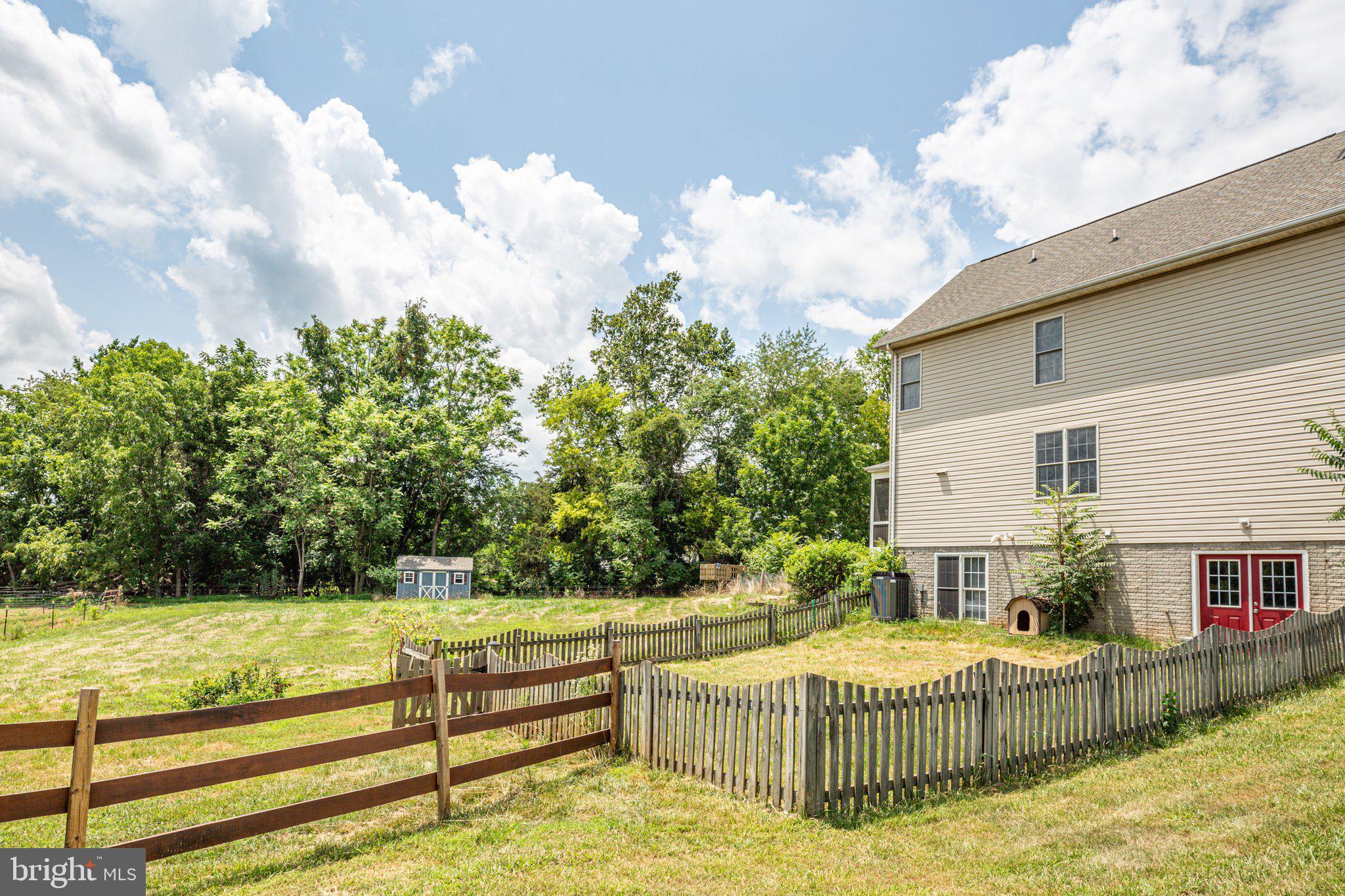 15460 SHADOW DRIVE