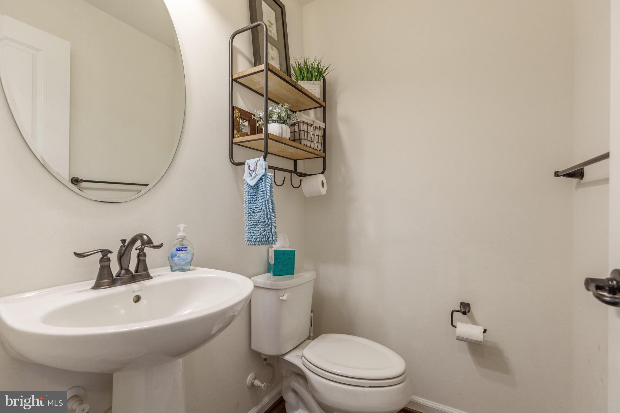 15058 North Ridge BOULEVARD