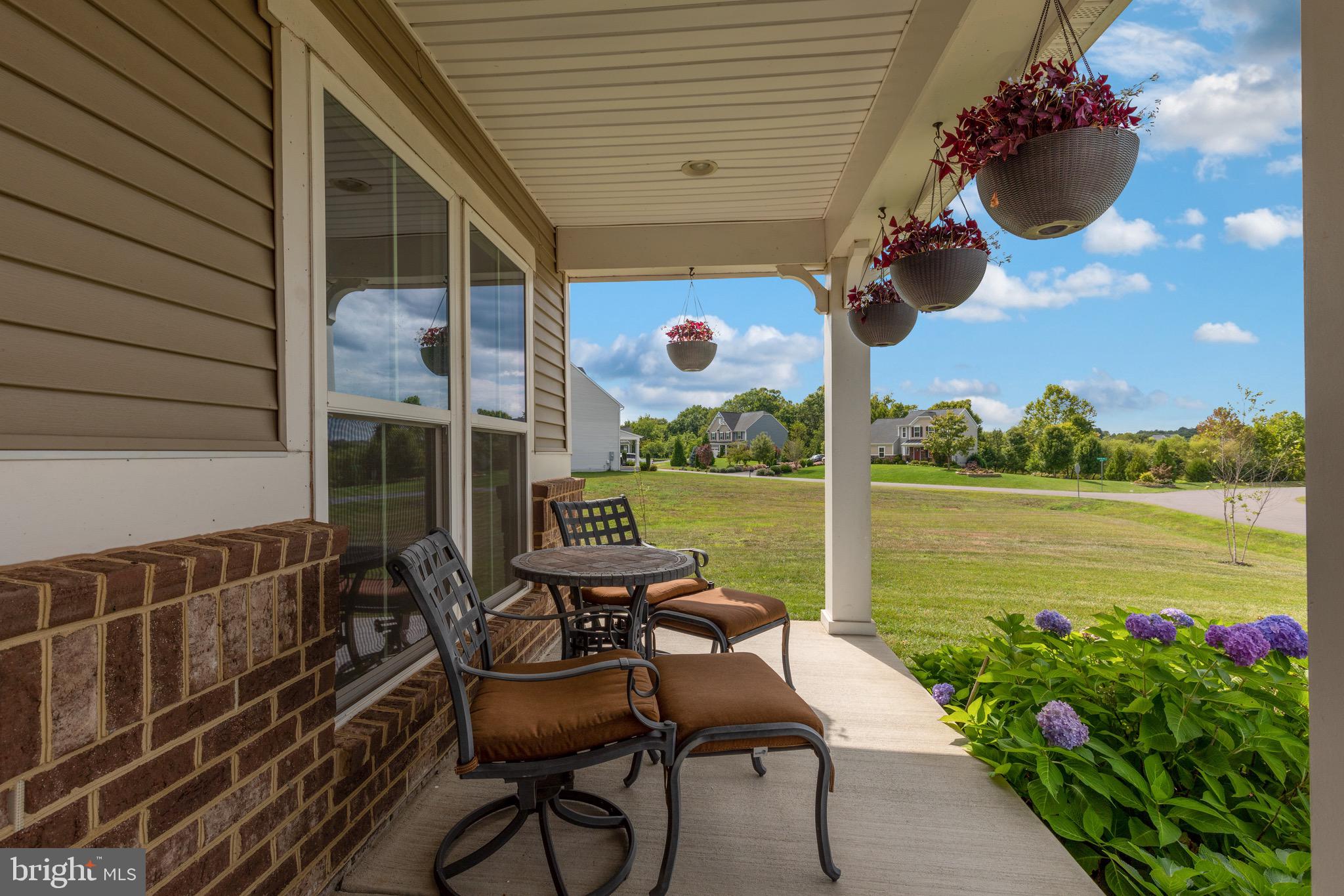 15058 North Ridge BOULEVARD