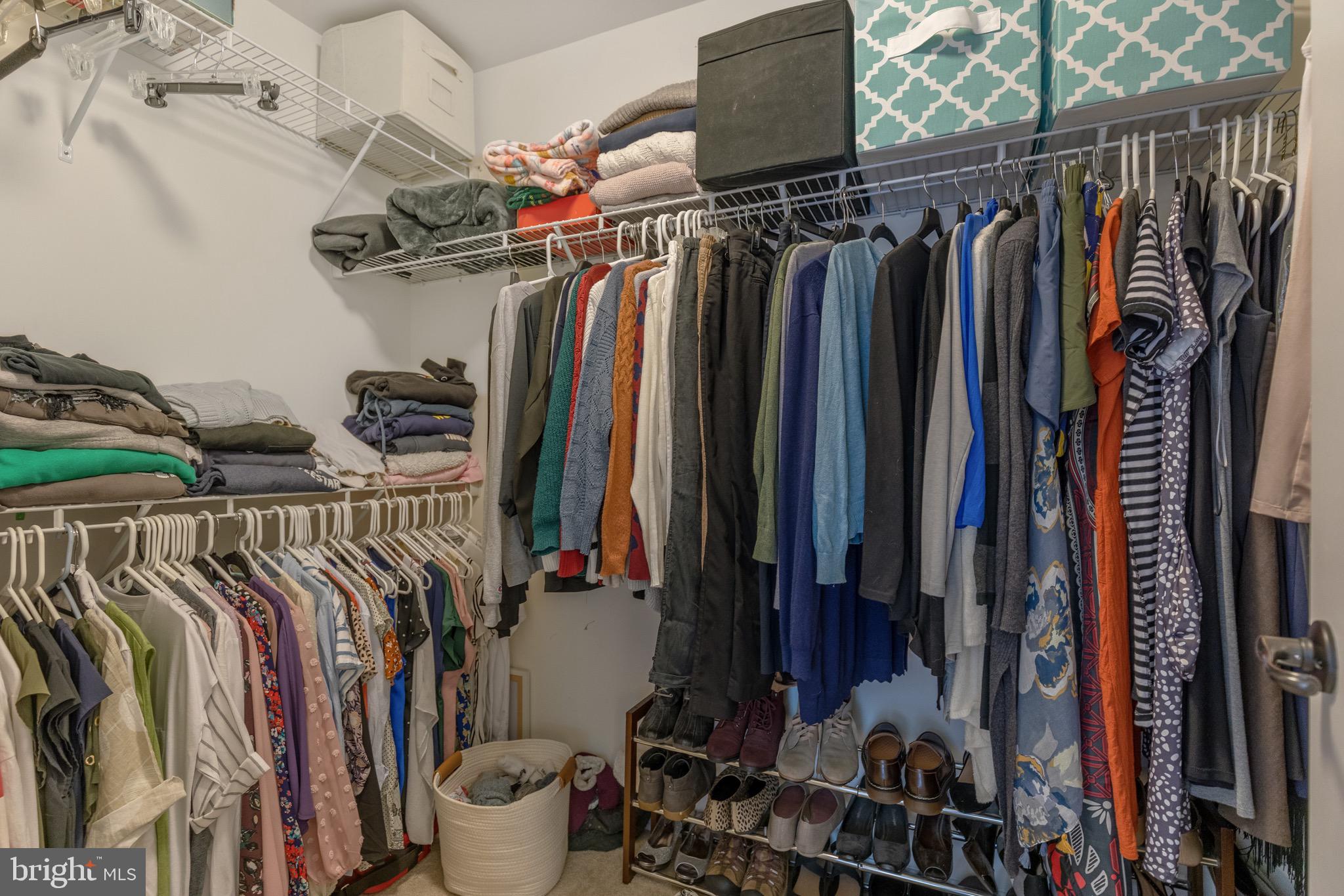 15058 North Ridge BOULEVARD