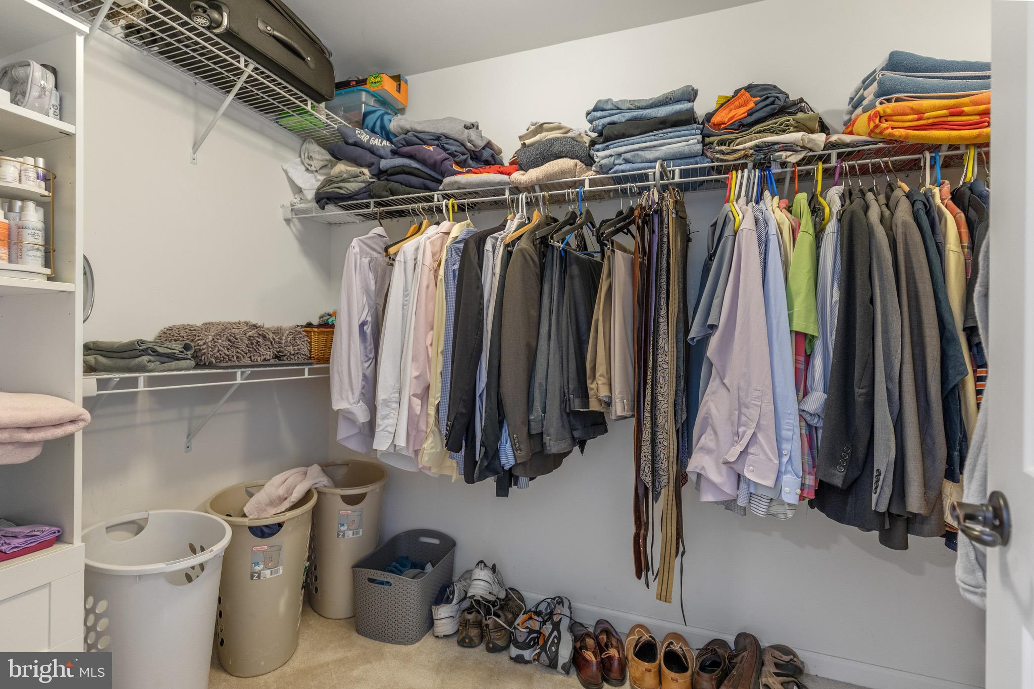 15058 North Ridge BOULEVARD