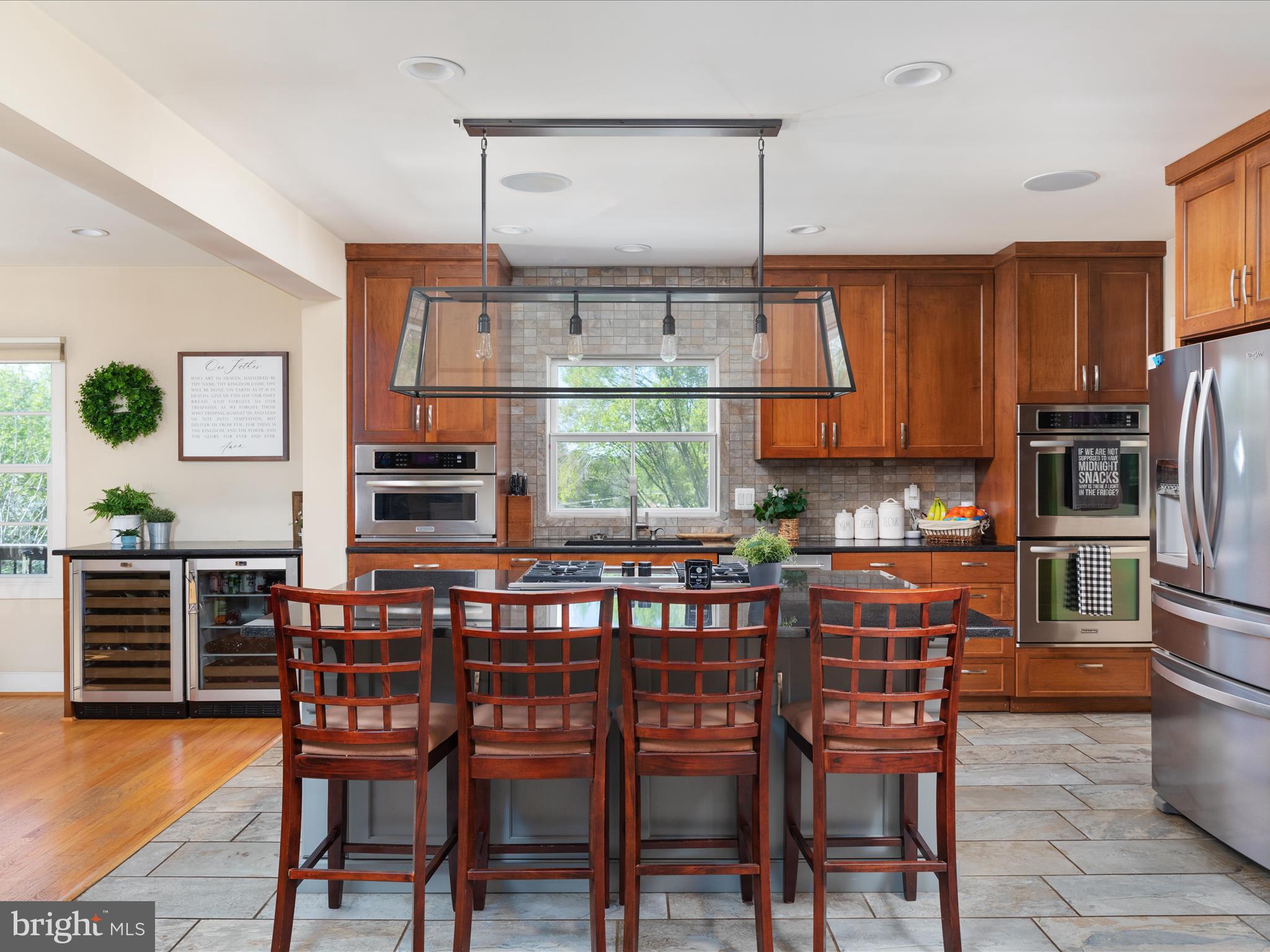 1126 Oaklawn Dr