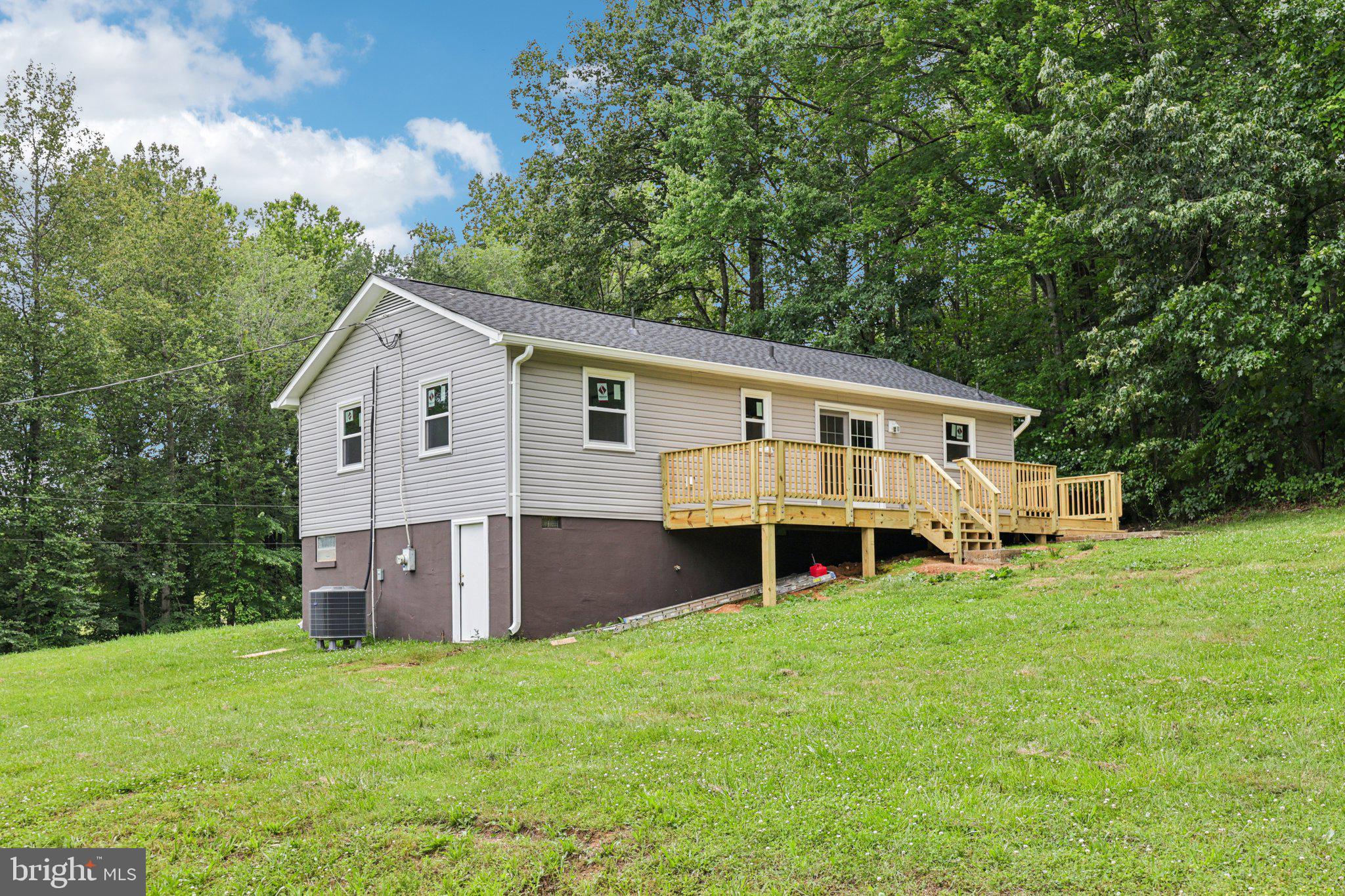 8159 Settle School Rd