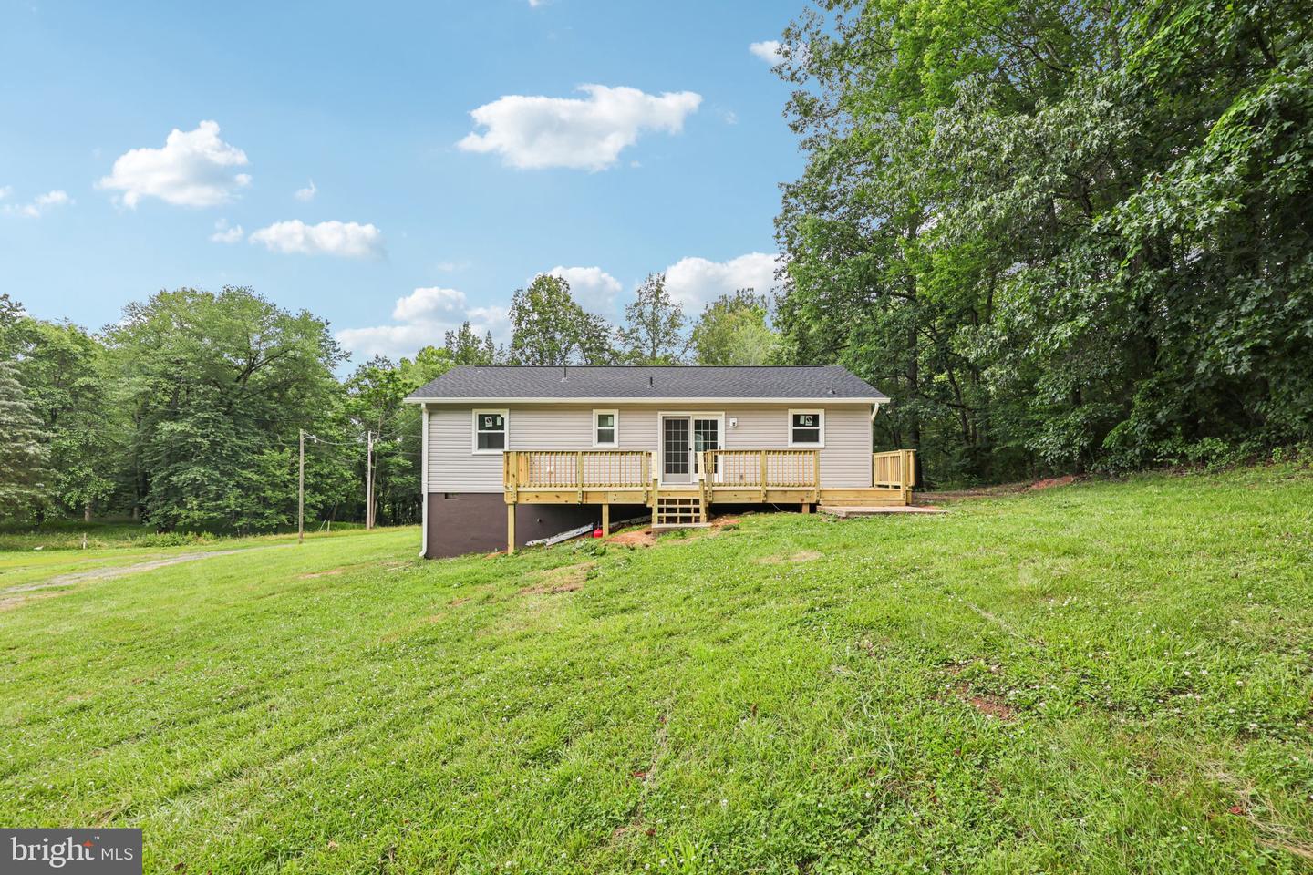 8159 Settle School Rd