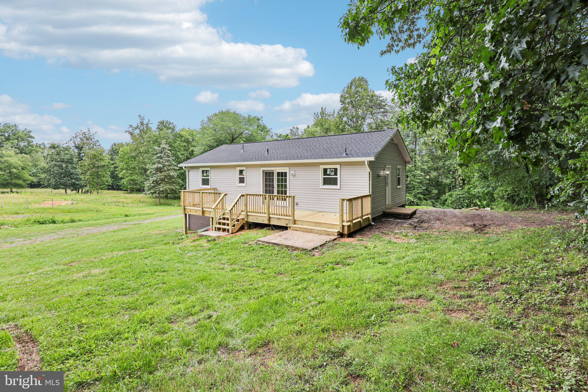 8159 Settle School Rd