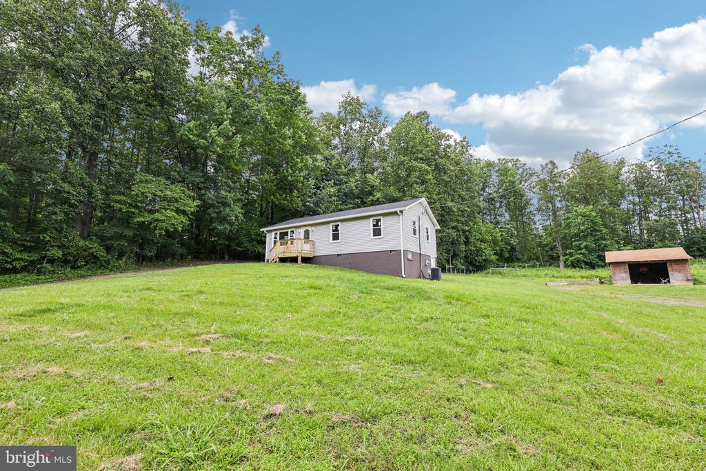 8159 Settle School Rd